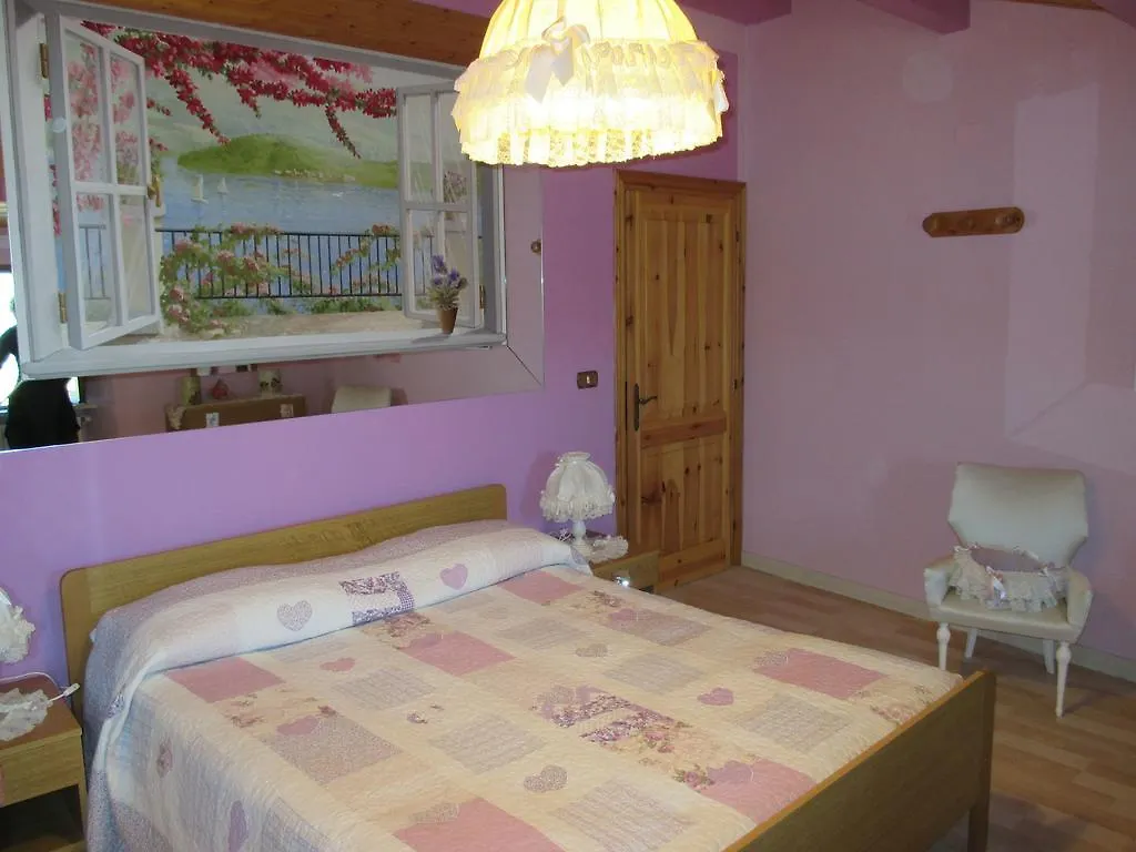 Belvilla By Oyo Graceful Apartment With Garden Petrella Guidi Italien