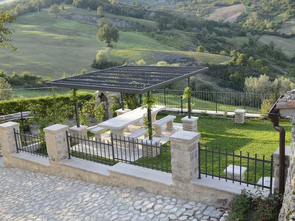 Belvilla By Oyo Graceful Apartment With Garden Petrella Guidi Italien